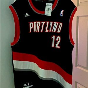 Signed lamarcus Aldridge blazers jersey